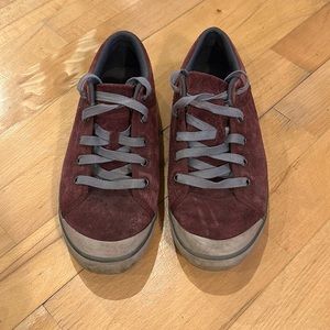 Teva purple suede sneakers Womens 9.5